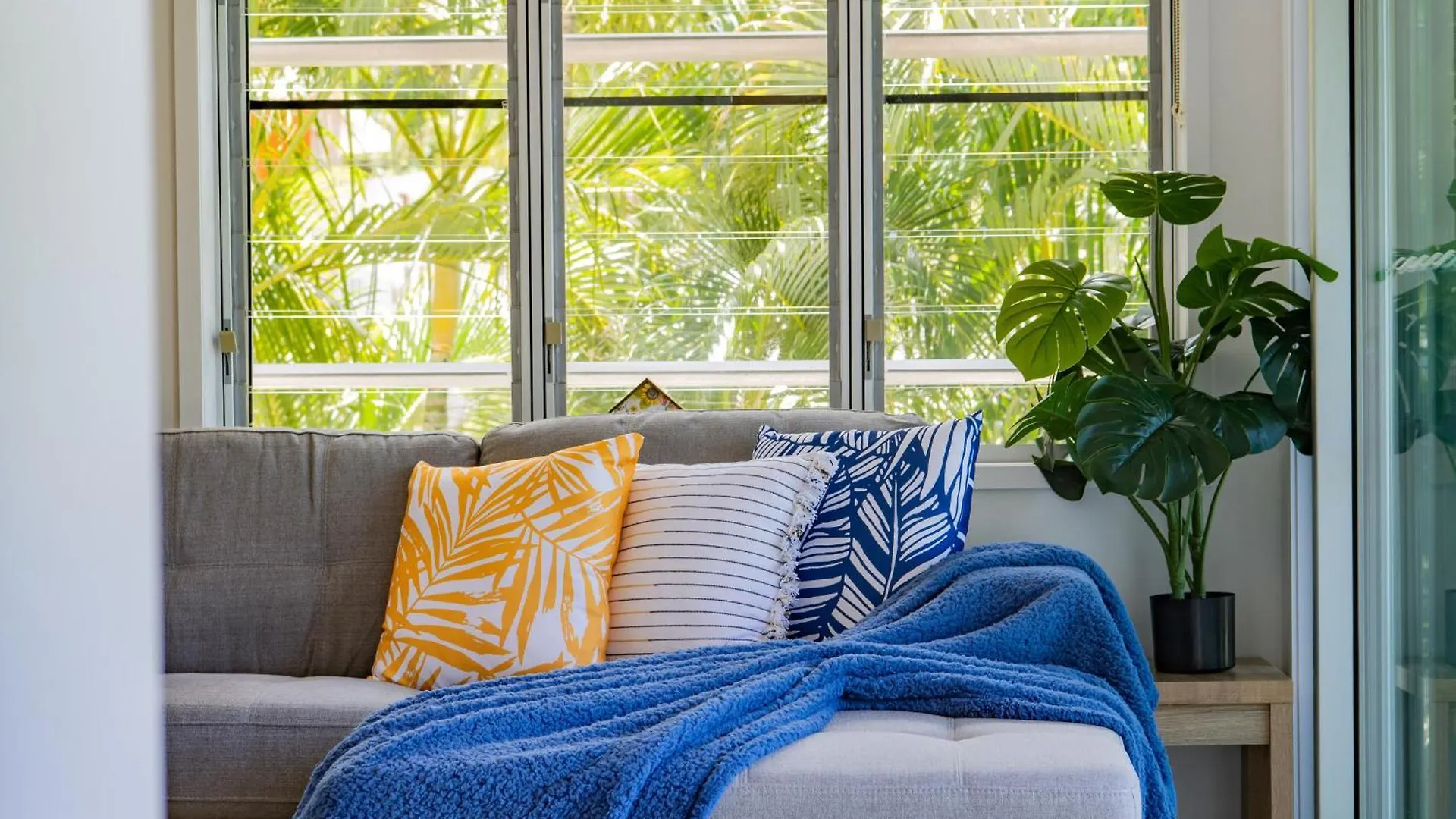 Airlie Summit Apartments Airlie Beach