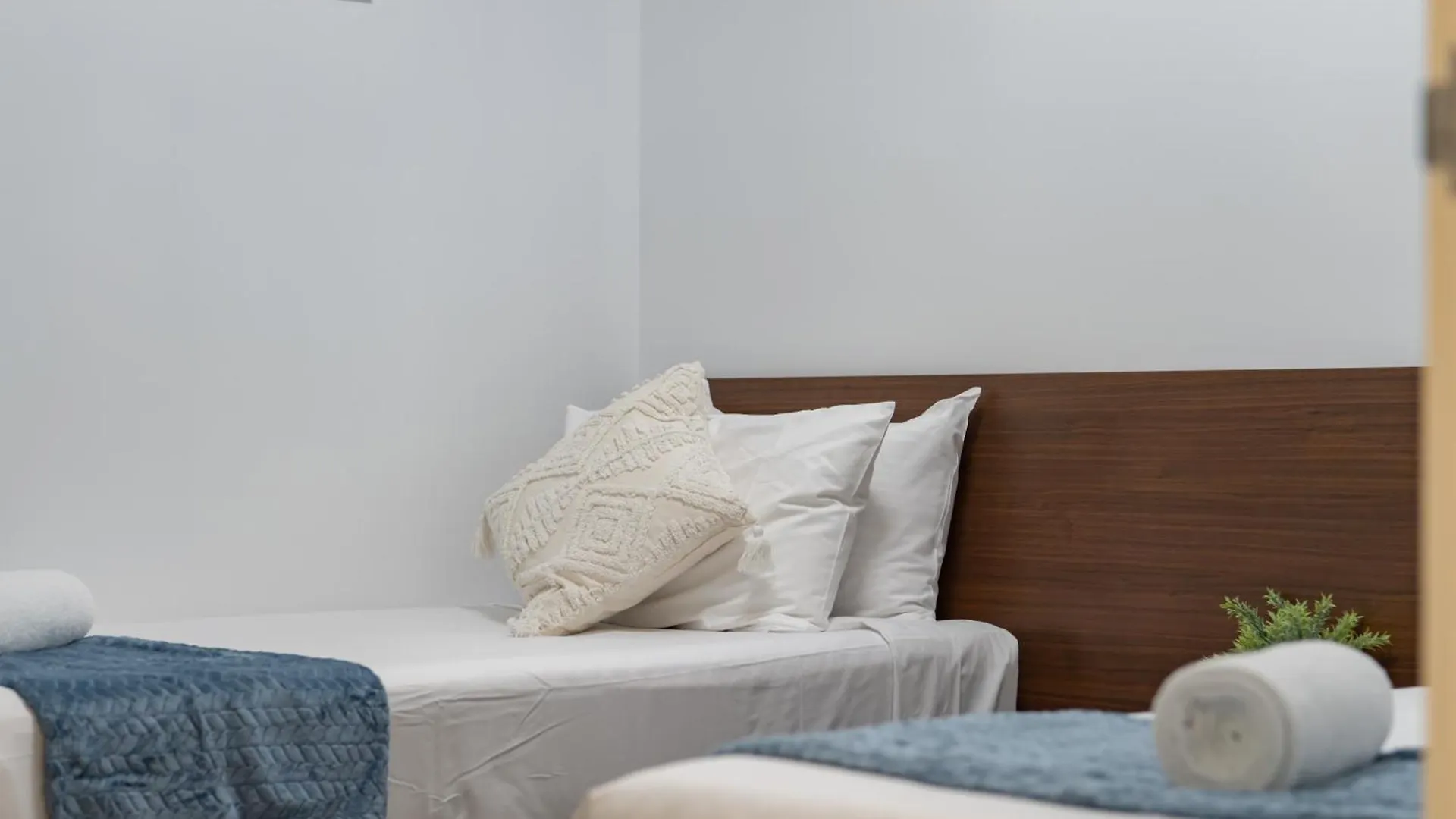 **** Aparthotel Airlie Summit Apartments Airlie Beach Australia