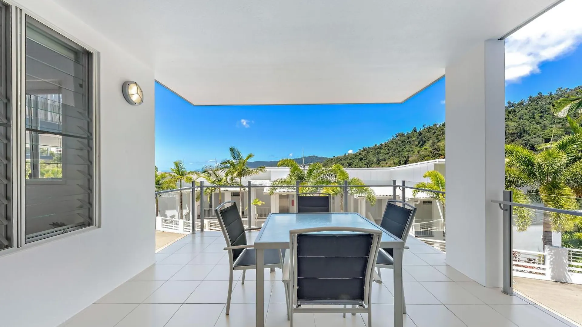 Airlie Summit Apartments Airlie Beach Australia