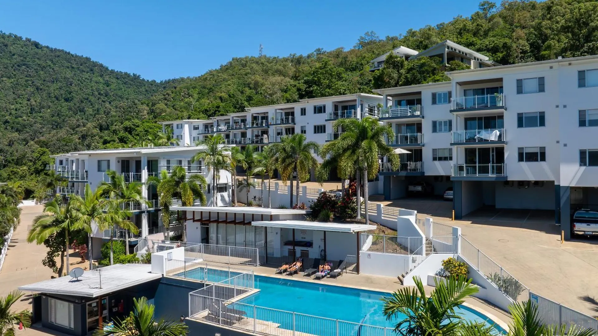 Airlie Summit Apartments Airlie Beach Aparthotel