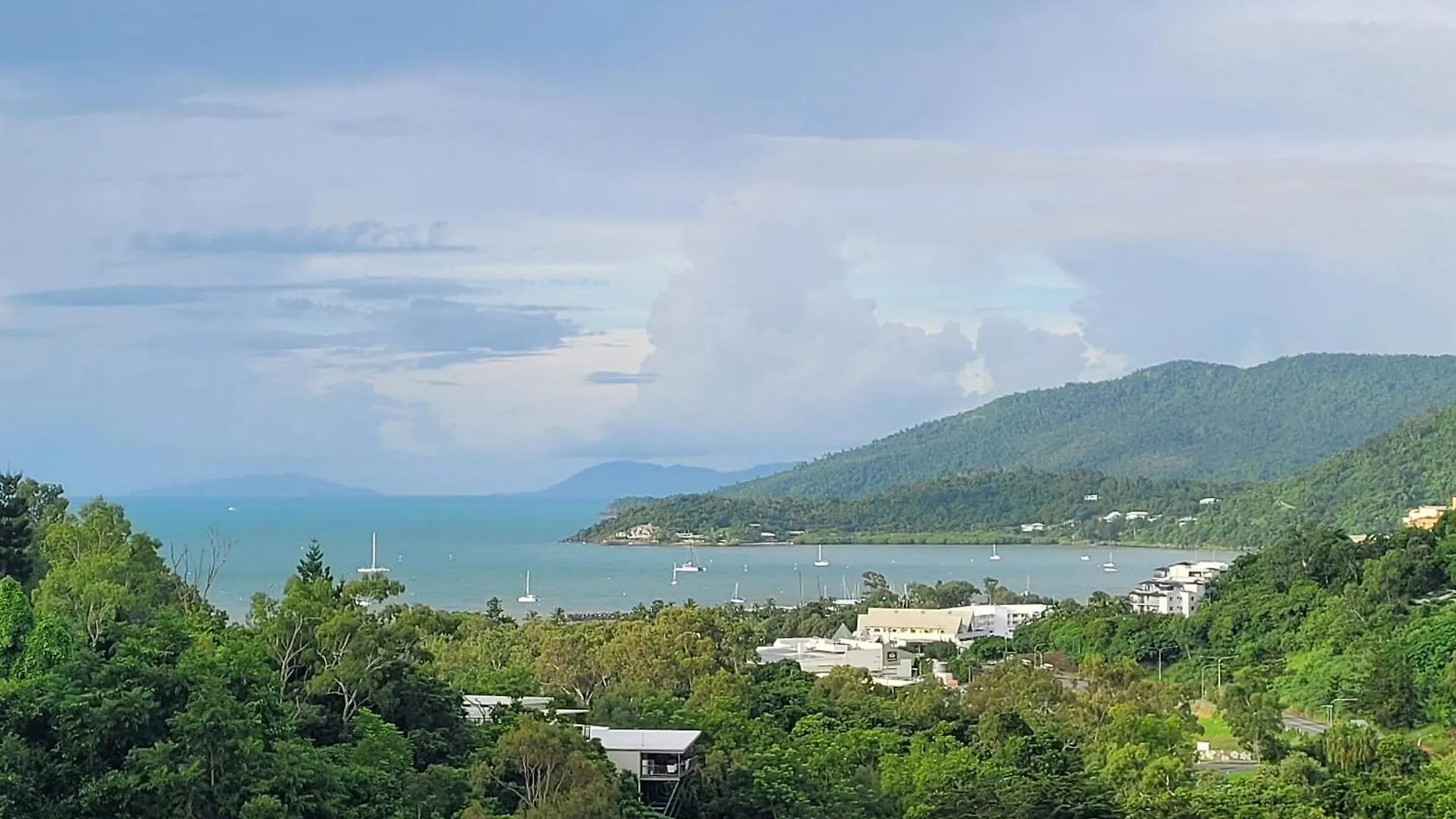 Aparthotel Airlie Summit Apartments Airlie Beach