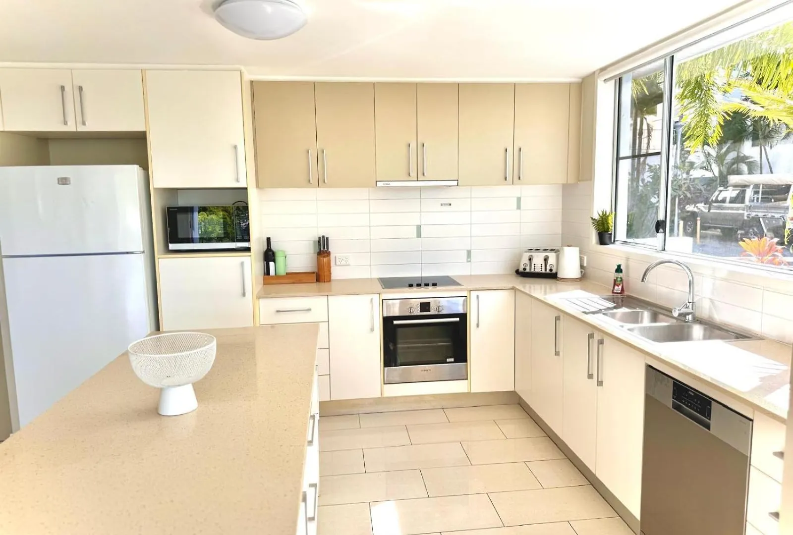 Airlie Summit Apartments Airlie Beach Australia