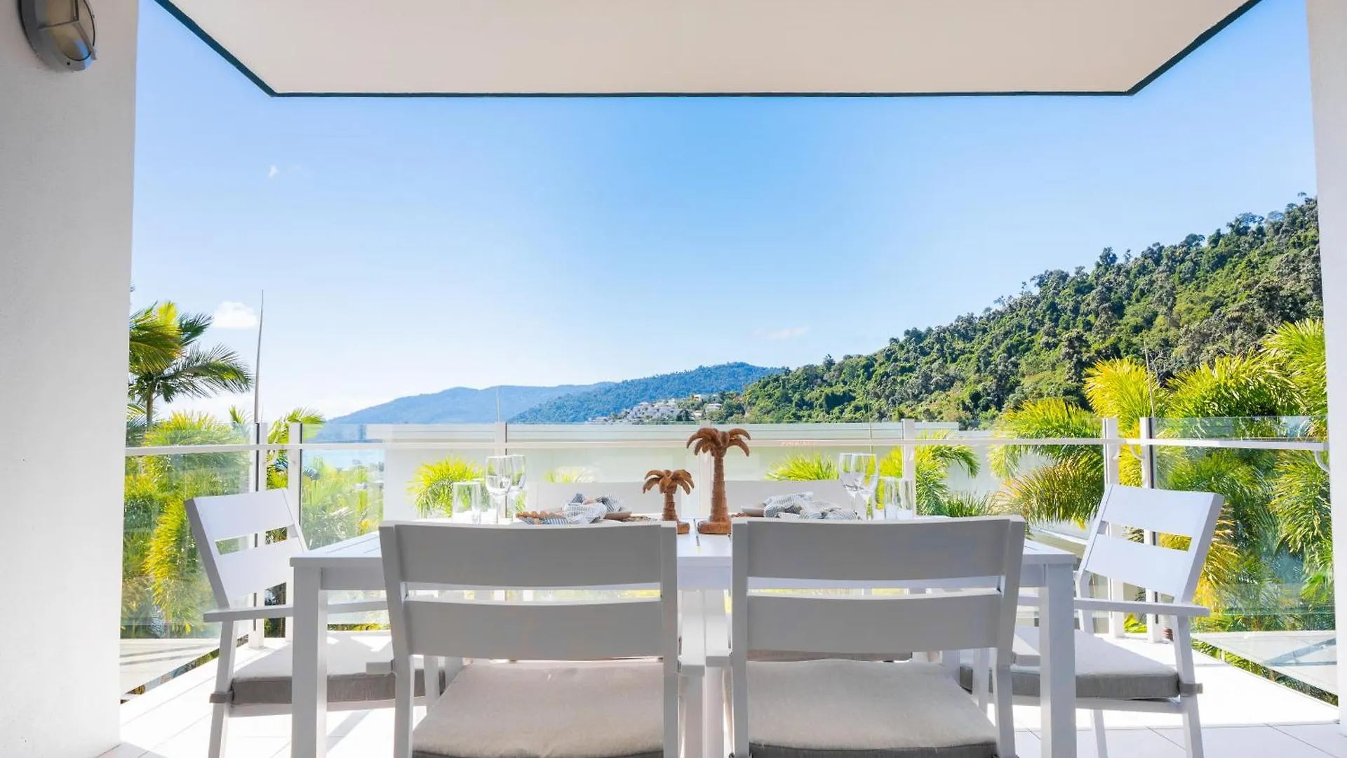 Airlie Summit Apartments Airlie Beach Aparthotel
